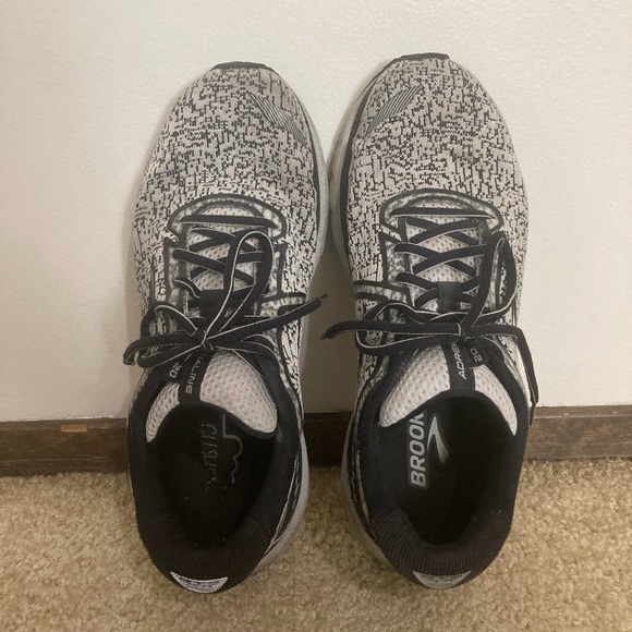 Brooks Adrenaline 20. Men’s size 9, Women’s 10.5 - Picture 7 of 8